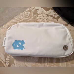 Lululemon everywhere belt bag UNC edition NWT